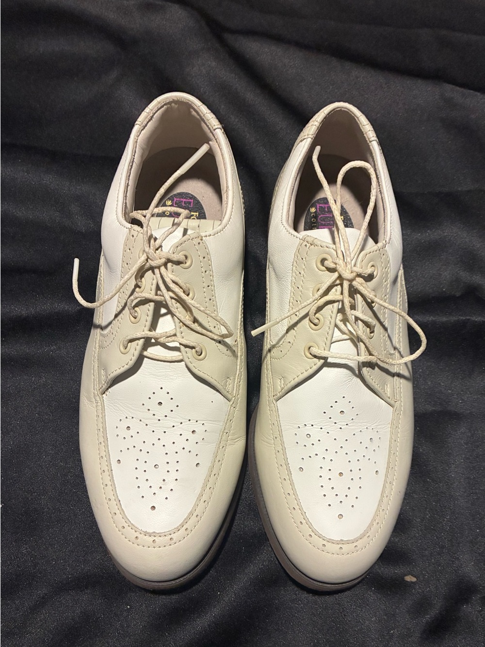 Footjoy Women Europa #98910
White Leather Golf Shoe, Size 6.5
New